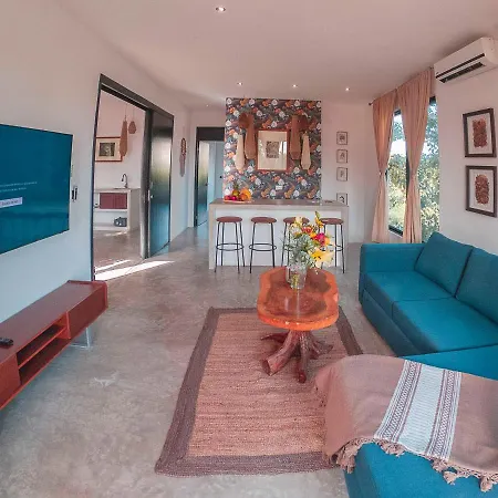 Naats Amigos Aparthotel 3*