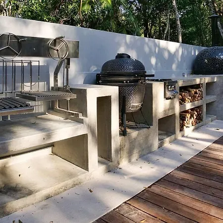 Fantastic 4br 10ppl Pool And Jacuzzi Villa *