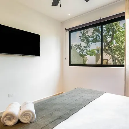 Apartment New! Luxury With Plunge Pool & Theater *