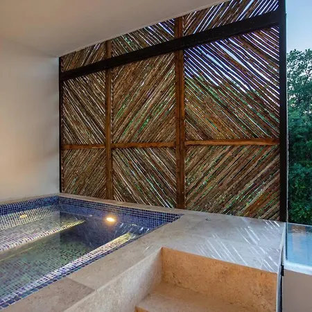 New! Luxury With Plunge Pool & Theater *