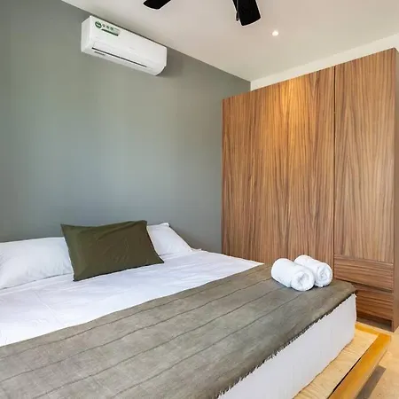 Apartment New! Luxury With Plunge Pool & Theater
