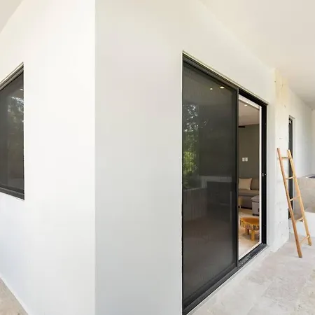 Apartment New! Luxury With Plunge Pool & Theater *