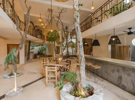 Koos Hotel 3*