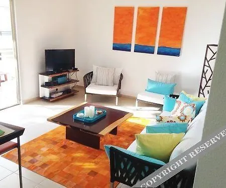 Nautica Apartment *
