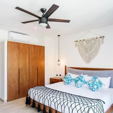 Studio-all-inclusive-gym-pool360º-scooter-bicycle-breakfast-exclusivebenefitsinservices-by-sandy-powerful Apartment *