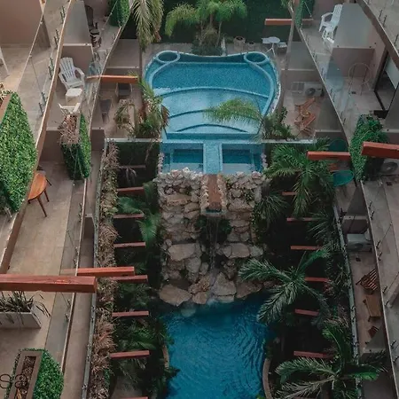 Romantic Whit A Refreshing Pool & Gym In Menesse Tulum