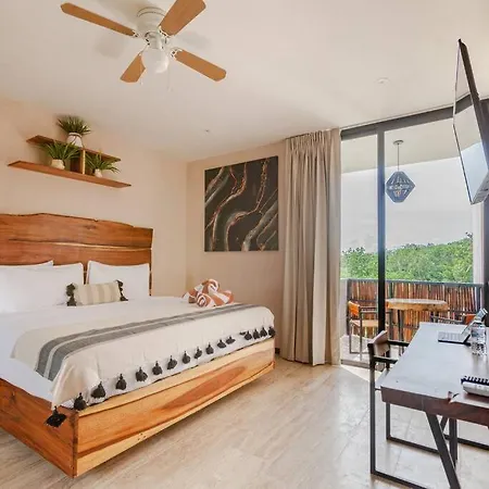 Apartment Charming Location Steps Away From The Main Avenue *