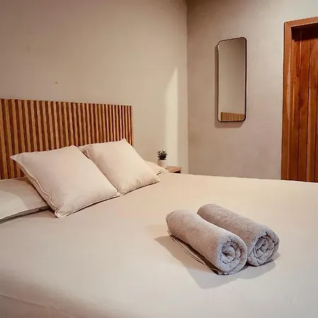 Indajani Hotel&hostel With Pool *
