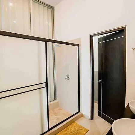 Old Listing - Blue Bay Villa