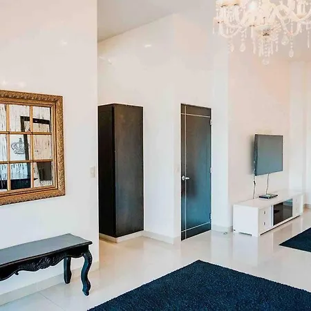 Villa Old Listing - Blue Bay *