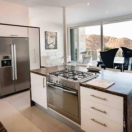 Old Listing - Blue Bay Villa