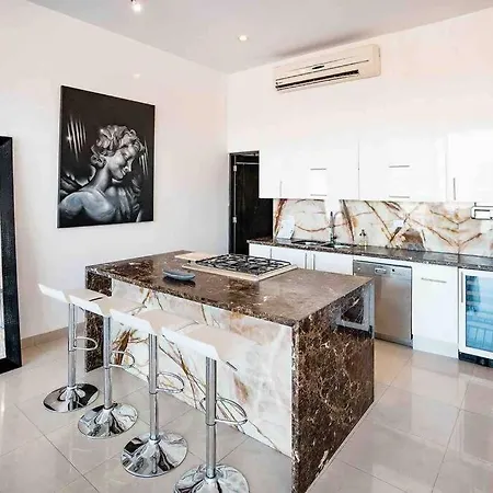 Old Listing - Blue Bay Villa *