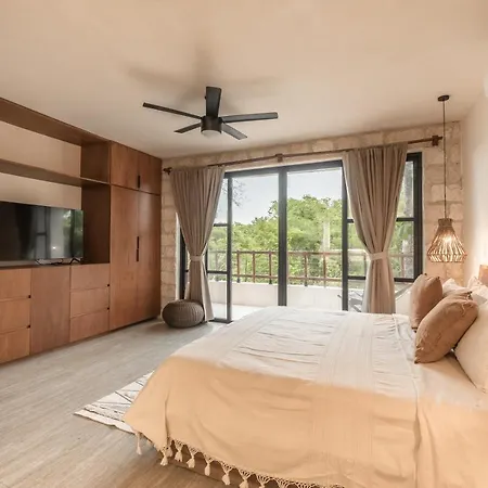 New Aura Jungle Getaway *