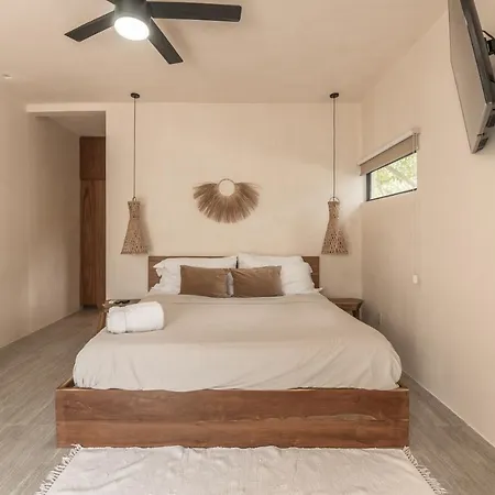 New Aura Jungle Getaway *
