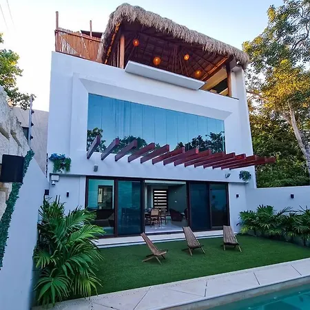 Jacuzzi, Premium Hype - Private Pool & Near The *
