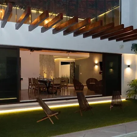 Villa Jacuzzi, Premium Hype - Private Pool & Near The *
