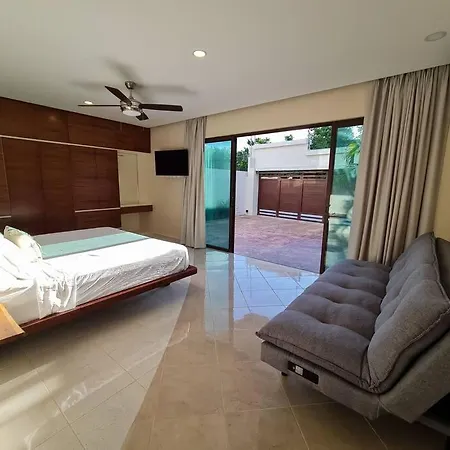 Jacuzzi, Premium Hype - Private Pool & Near The