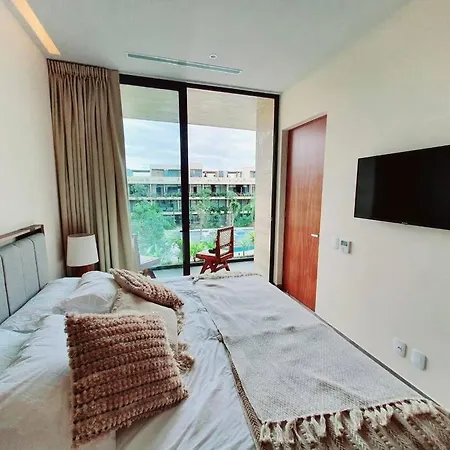 Apartamento Mistiq Pent House 3 Recamaras, 3 Baños, Sala, Comedor, Terraza Y Jacuzzi Tulum