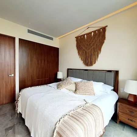 Mistiq Pent House 3 Recamaras, 3 Baños, Sala, Comedor, Terraza Y Jacuzzi Apartamento