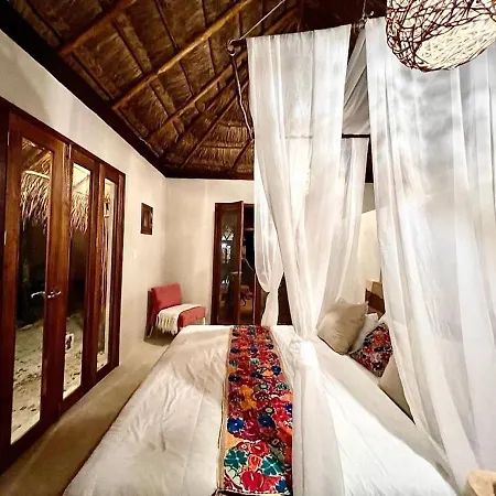 Tzunum Jade Lodge *