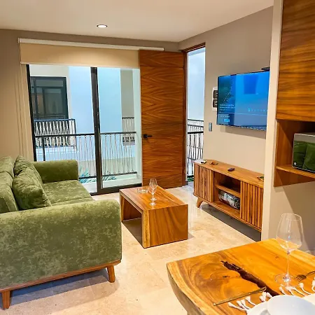 Brand New Luxury 2bd 2bath With Rooftop Pool Apartment *