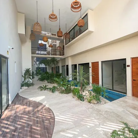 Brand New Luxury 2bd 2bath With Rooftop Pool Apartment