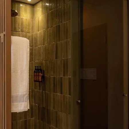 Motto By Hilton Hotel 4*