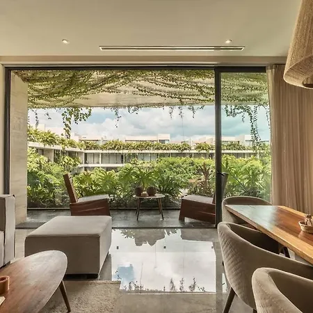 Mistiq B302 Paradise, Private Pool, Luxury Vila, Furnished Gateway Holiday home *