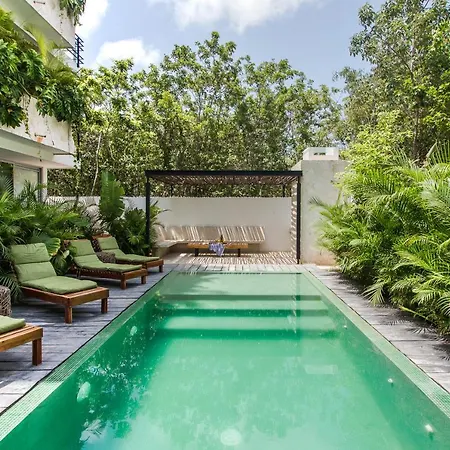 Laid Back In Tropical Vibe Apt Private Pool Apartment *