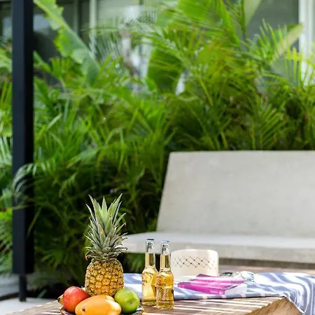 Laid Back In Tropical Vibe Apt Private Pool