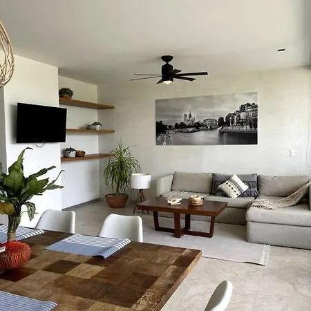2br With Great View Apartment