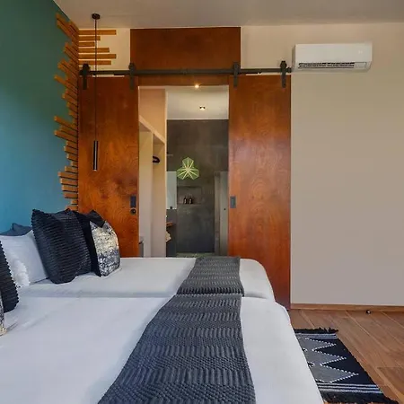 Maison Siscolino 4bdrm W/ Swimup & Rooftop Pools