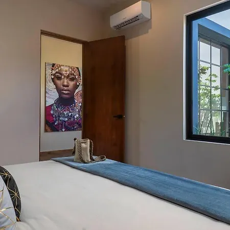Maison Siscolino 4bdrm W/ Swimup & Rooftop Pools Villa