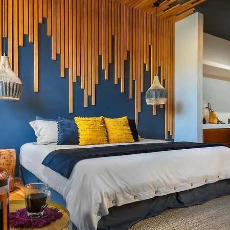 Maison Siscolino 4bdrm W/ Swimup & Rooftop Pools