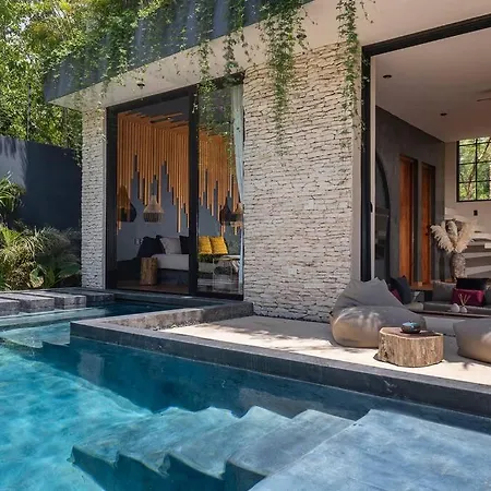 Villa Maison Siscolino 4bdrm W/ Swimup & Rooftop Pools Tulum