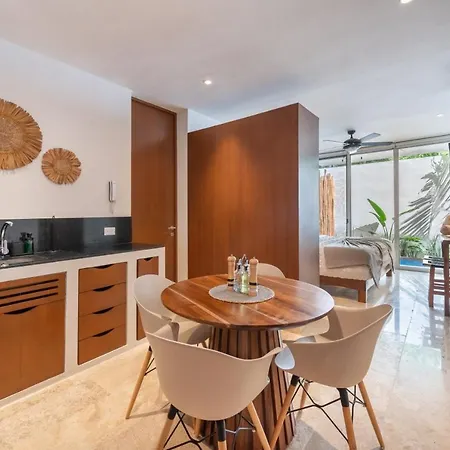 Beautiful With Private Pool *