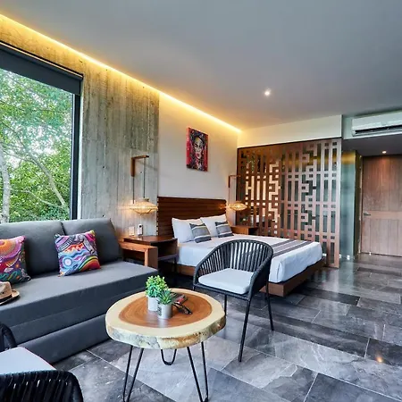 Bond - Centric & Private Plunge Pool & Club Access Tulum
