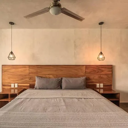 2br, 2 Pools, Gym, 15min From Apartment