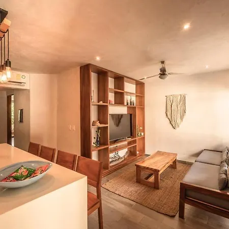 Apartment 2br, 2 Pools, Gym, 15min From *