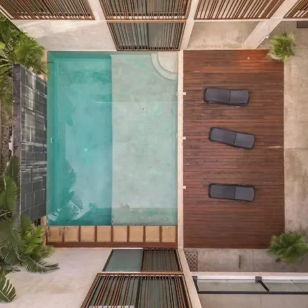 2br, 2 Pools, Gym, 15min From *