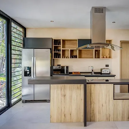 Oasis In 3br/3ba By Mayan Host *