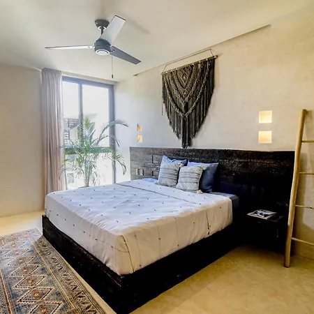 The Primary @ Mestiza, 307a Holiday home *