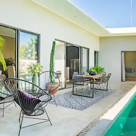 Casa Lou, Large House And Pool, Beach Club Access * Tulum