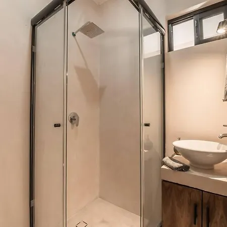 Villa 3 Bed Private Rooftop & Pool - Siddharta Ph10