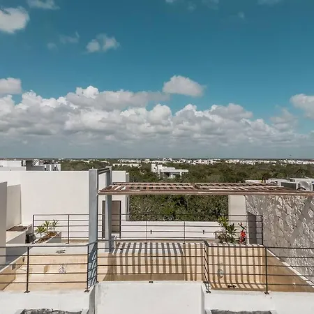 3 Bed Private Rooftop & Pool - Siddharta Ph10 Villa