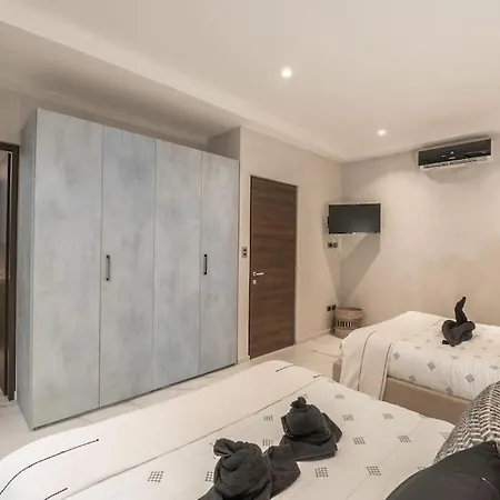 New By 5 Min To Beach, Private Pool Apartment *