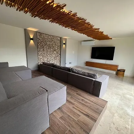 Apartment Join The Tuluminati Tribe! Modern & Cozy *