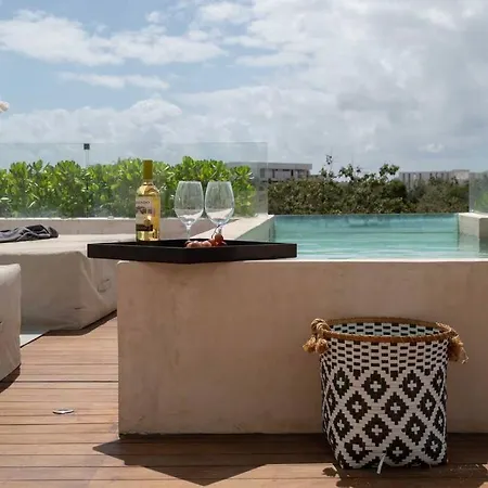 20 Guests 5 Min Beach+rooftop Pool Jacuzzi Villa *
