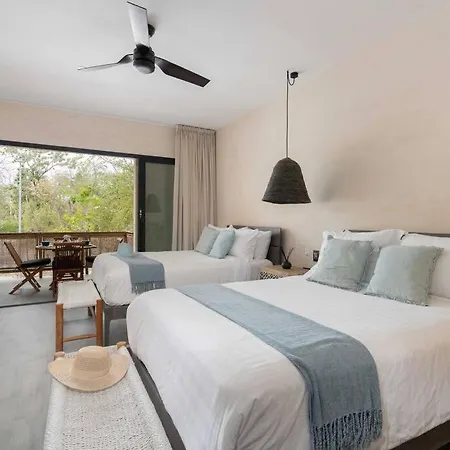 20 Guests 5 Min Beach+rooftop Pool Jacuzzi Villa Tulum