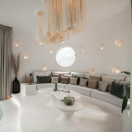 Milam Hotel 5*